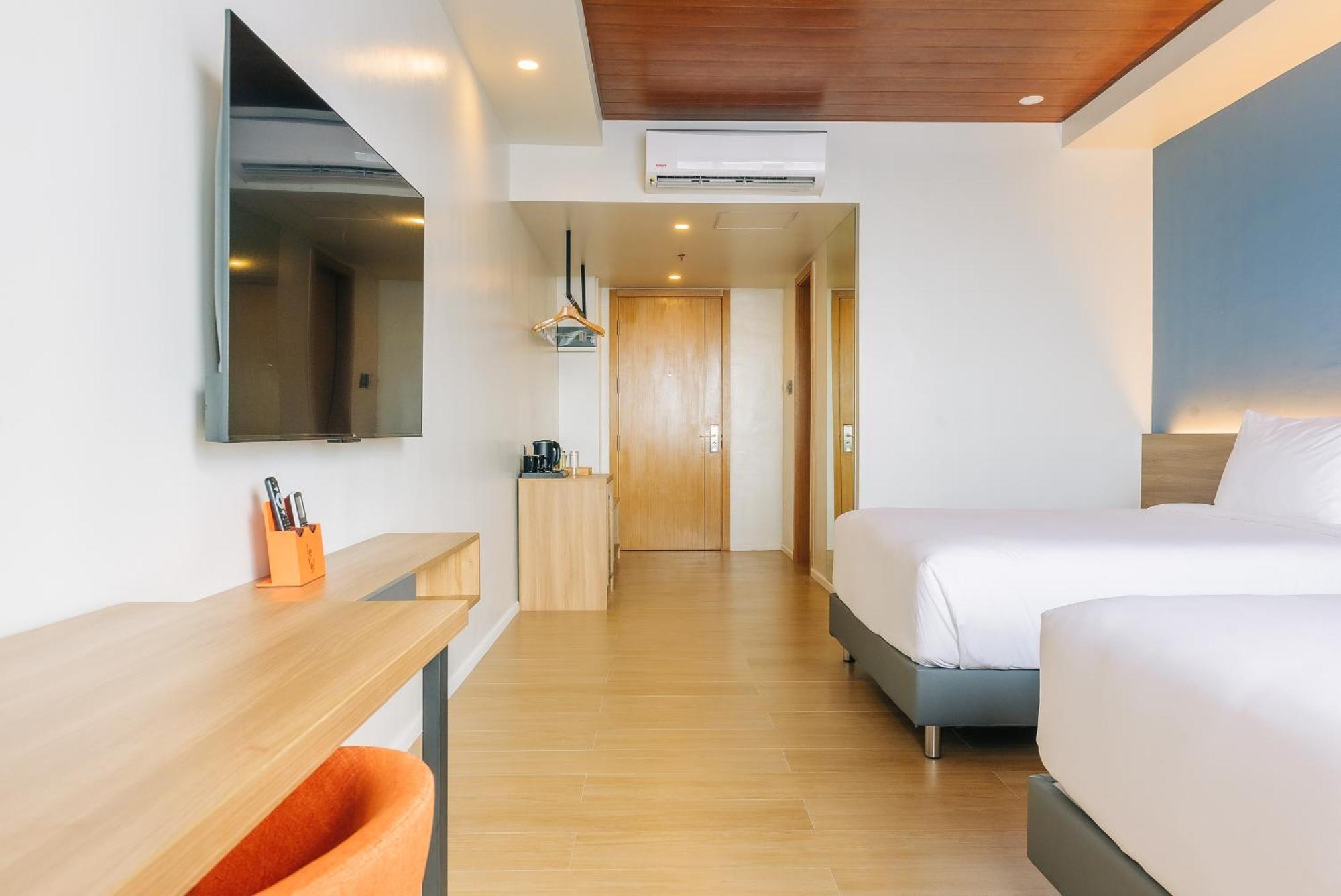 Levo Hotel Urdaneta エクステリア 写真